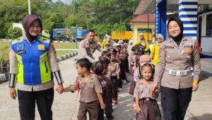 Program Polsanak, Puluhan Murid TK Permata Indah Berkunjung ke Satlantas Prabumulih