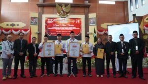 Komisi Pemilihan Umum Undi Nomor Urut Pasangan Calon Bupati-Wakil Bupati Kapuas