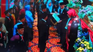 Pj Wako Elman Ucapkan Selamat untuk 30 Anggota DPRD Kota Nanas Dilantik