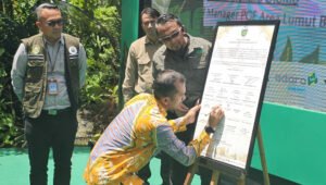 Dukung Keberhasilan Rehabilitasi DAS, Bukit Asam (PTBA) Ikut Menandatangani Piagam Menoreh