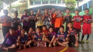 SDN 160 Palembang Rebut Juara 2 dan 3 pada Turnamen Futsal ATHALLAH Challenge