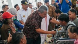 Lakukan Operasi Katarak, Kemensos Boyong Dokter Spesialis Serta Perlengkapan ke RS Kondosapata Mamasa
