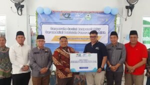 Bantuan Penerangan Jalan, WOM Finance Beri Harapan Baru Masyarakat Indralaya