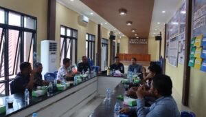 Pererat Silaturahmi dan Sinergitas, Kasi Humas Polres Kapuas Hulu Gelar Coffee Morning Bersama Awak Media
