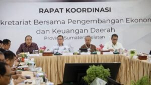 Pj Gubernur Elen Setiadi Pimpin Rakor Sekretariat Bersama Bahas Upaya Penurunan Kemiskinan dan Inflasi