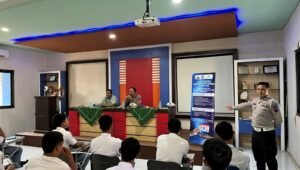 Operasi Zebra Candi 2024, Satlantas Polres Kajen Sosialisasikan Tertib Berlalu Lintas di SMK