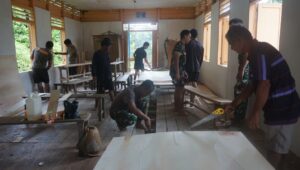 Satgas TMMD Ke-122, Kodim 1206 Putussibau Rehab Rumah Ibadah di Dusun Kerantik Kapuas Hulu