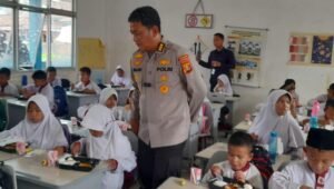 Polda Sumsel Mengimplementasikan Program Makan Siang Gratis Prabowo – Gibran