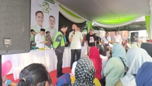 Ratu Dewa Apresiasi Ojol yang Viral Lindungi Pengerusakan Atribut Kampanye RDPS