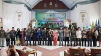 Pjs. Bupati Batanghari Hadiri Pelantikan Rektor Universitas Graha Karya