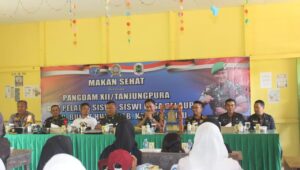 Momen Penutupan TMMD Reguler Ke – 122 Pangdam XII/Tpr, Makan Sehat Bersama Pelajar