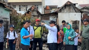 Sampaikan Duka Mendalam, Pj Wali Kota Tinjau Korban Kebakaran di 10 Ilir