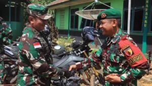 Pangdam XII Tanjungpura Kunjungi Pos Kotis Nanga Badau Pamtas RI – Malaysia Yonzipur 5/Arati Bhaya Wigina