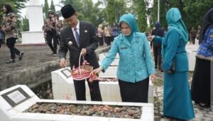 Pemkot Prabumulih Upacara Hari Pahlawan dan Tabur Bunga, Pj Wako: Teladani Pahlawanmu, Cintai Negerimu