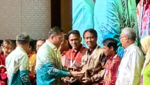 PSR di OKI Terluas di Indonesia, PJ Bupati Terima Anugerah Perkebunan