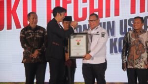 Pj Wako Palembang Hadiri dan Laounching Aplikasi KLIK dan Peluncuran Buku Berisi 5300 Pantun