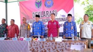 Pjs. Bupati Batanghari Pimpin Deklarasi Desa Bersinar di Terusan, Perangi Narkoba dengan Cara Persuasif