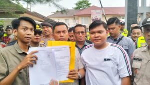 Diduga Terindikasi Kecurangan, Bawaslu Sumsel Dituntut Transparan