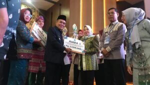 Berkat Gakan Hantu Rungsing, Lurah Payaraman Timur Diganjar ini dari Bupati Ogan Ilir