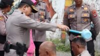 Kapolres Hendriyana Sampaikan Pesan Kepada Puluhan Personel Polres Fakfak Yang Naik Pangkat