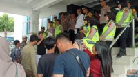 Puluhan Massa PKTSS Gelar Aksi Damai di Bank BTN Palembang