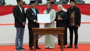 Pemprov dan DPRD Sulbar Setujui Ranperda APBD 2025