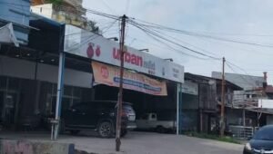 Toko Subur Union Mamuju Diduga Lakukan Pungutan Penggunaan Transaksi Via Qris Terhadap Konsumen