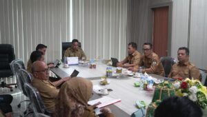 Tingkatkan Pelayanan Sosial, Pemprov Bahas Akses Jalan Daerah