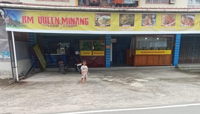 RM Queen Minang di Kapuas Hulu Berikan Diskon Spesial 30 Persen Untuk Semua Menu