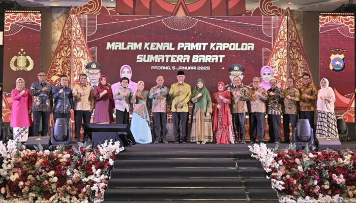 Kenal-Pamit Pejabat Kapolda Sumbar, Gubernur Mahyeldi Yakin Sinergi Pemprov dan Polda Sumbar akan Semakin Baik