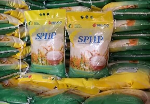 Bulog Putussibau Himbau RPK Jual Beras SPHP Sesuai HET Ancaman Dihentikan Penyaluran