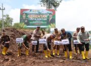 Dukung Ketahanan Pangan, Polres Tulungagung Bersama Forkopimda Tanam Jagung 1 Juta Hektar 