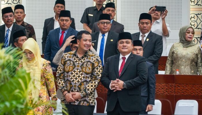 Pj Sekda Medan Hadiri Pelantikan Ketua DPRD Sumut