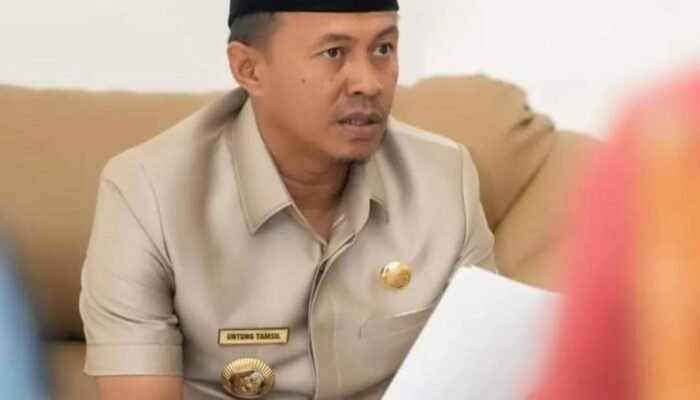 Bupati Untung Tamsil Imbau Masyarakat Fakfak Jaga Stabilitas Daerah Jelang Putusan Dismissal