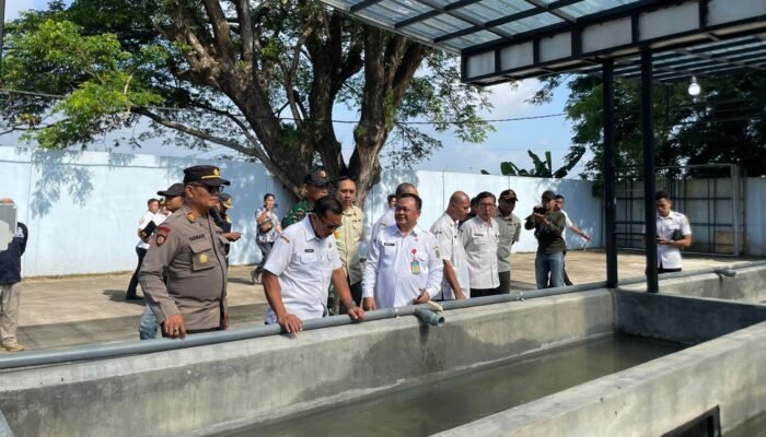 Ujicoba kembali IPLT Desa Moyoketen, Sekda Tulungagung Jelaskan Proses Pengolahan 