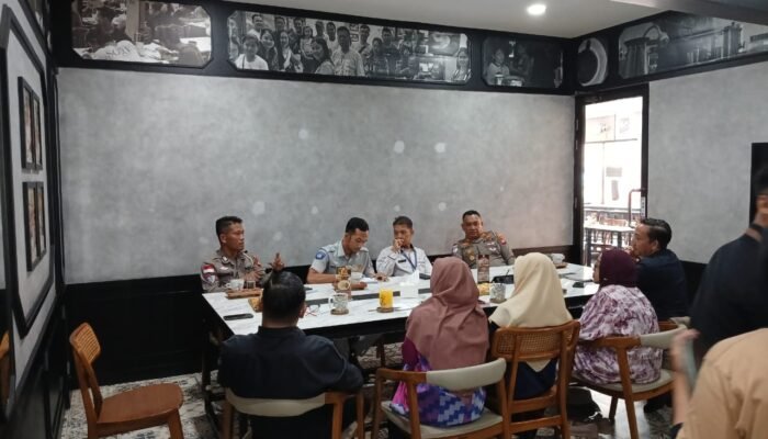 Satlantas Polres Kapuas Hulu Koordinasi Penjaminan Kecelakaan Lalu Lintas Peserta JKN