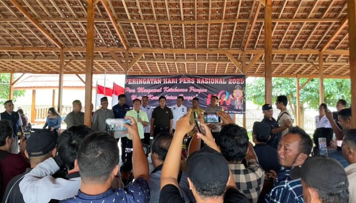 Wakil Bupati Tulungagung Terpilih Hadiri Tasyakuran HPN 2025 di Taman Koi Desa Rejosari 