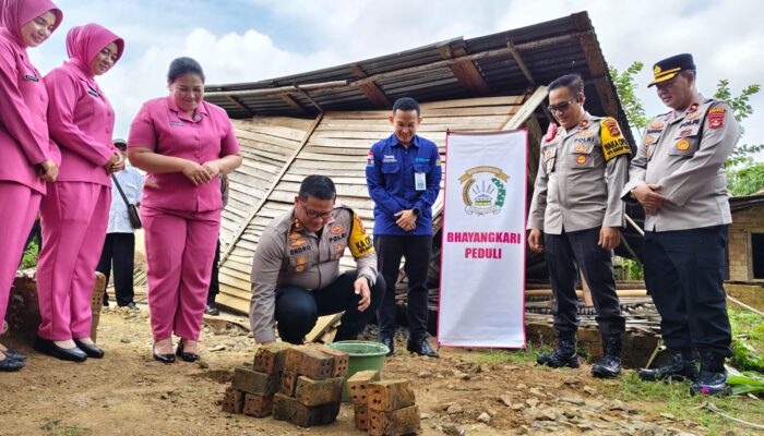 Polres Prabumulih Bersama BSB Prabumulih Laksanakan Program Bedah Rumah untuk Warga Muara Dua dan Tanjung Raman