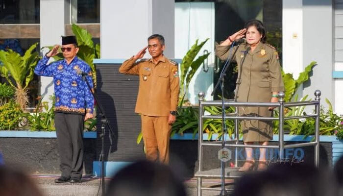 Bupati Karo Cory Sriwaty Sebayang Pimpin Apel, Sampaikan Pesan Haru pada Jajaran Birokrasi