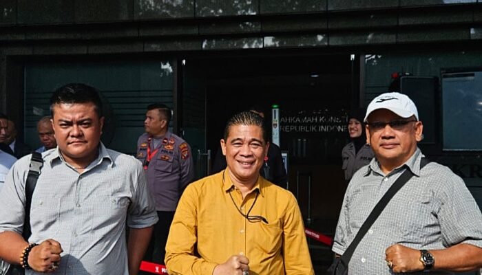 Ratu Dewa – Prima Salam Menang Gugatan MK