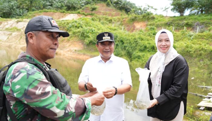 Tebar Benih Nila di Tobadak, Ketua DPRD: PJ Bahtiar Tanamkan Pondasi Kuat Untuk Kemajuan Sulbar Kedepan