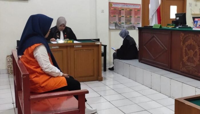 Bidan Agustina Malpraktik Sebabkan Kebutaan Permanen Dituntut 4 Tahun Penjara