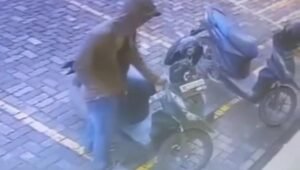 Sepeda Motor Pegawai Minimarket Digondol Maling