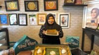 Lebaran 2025, Kue Basah Palembang ala Bunda Rayya Tetap Jadi Primadona