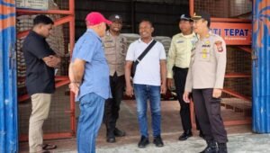 Pastikan Stok BBM dan Sembako Aman, Polsek Fakfak Kunjungi Gudang Bulog – SPBU Pertamina