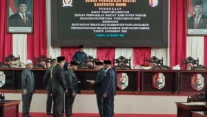 Pidato Ketua DPRK Sebut APBD Fakfak Tahun 2025 Diproyeksikan Sebesar Rp 1 Triliun 406 Miliar Lebih