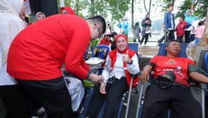 Gerimis di Kambang Iwak, Antusias Pendonor Tetap Ramai