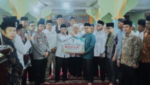Wakil Bupati Solok H. Candra bersama TSR Kunjungi Musholla Nurul Hikmah Jorong Galagah Tanah Kuniang Nagari Muaro Paneh