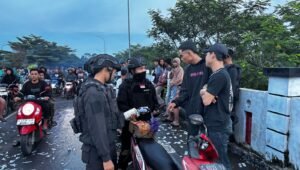 Antisipasi Penggunaan Petasan, Belasan Polisi Patroli di Wilayah Kesesi