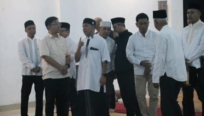 PJ Bupati Empat Lawang Gelar Buka Puasa dan Tarawih Bersama Forkopimda